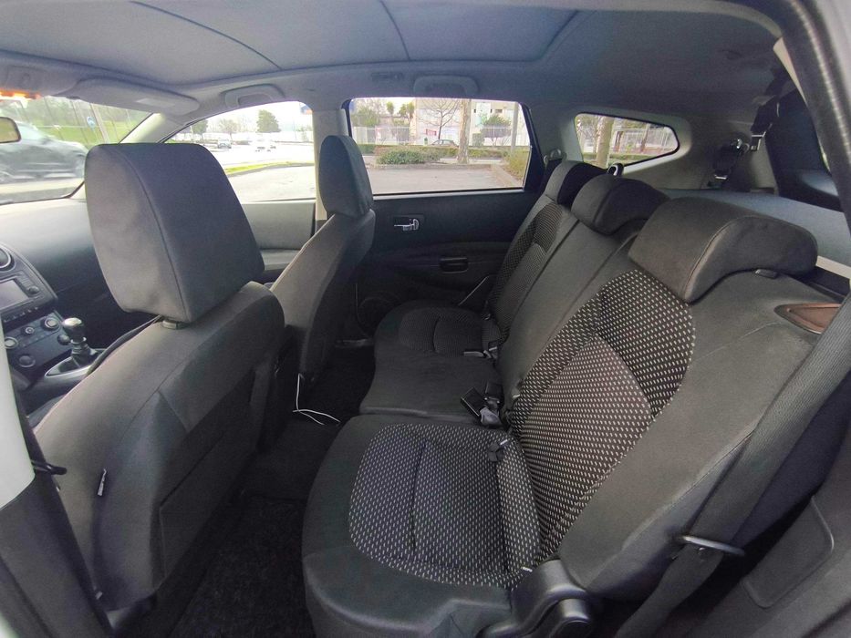 Nissan Qashqai +2 1.5 dCi Tekna Premium jante 18 com gancho reboque