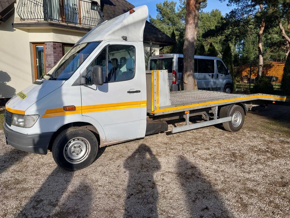 Wynajem/ Autolaweta /Bus/Laweta/Wypożyczalnia/ Pomoc drogowa/Transport