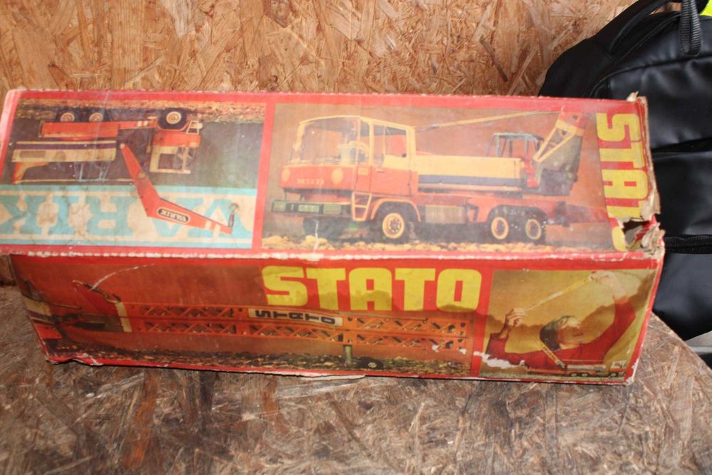 zabawki  Auta z PRL+ auto Barbie