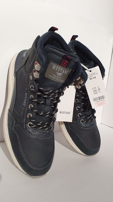 Buty męskie nowe Mustang w rozmiarze 43