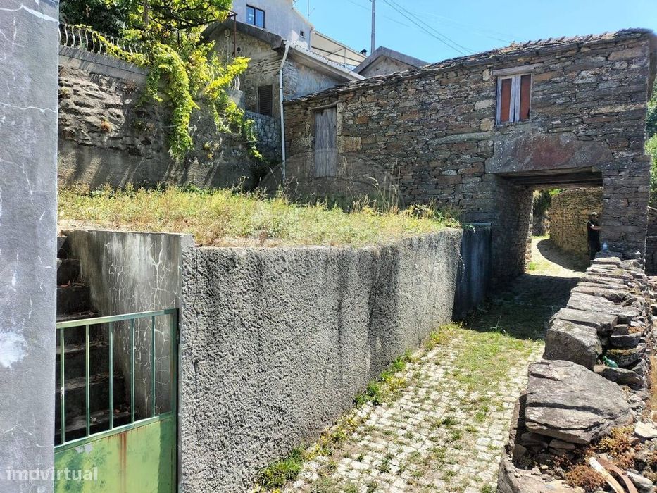 Moradia T2 para venda