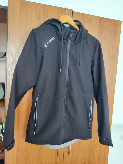 Продам куртку softshell