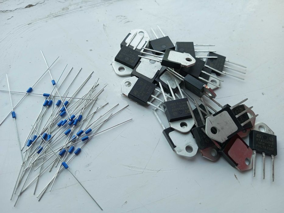 Симистор Триак BTA-41 600B 40ампер 600вольт для электроники.Динистор