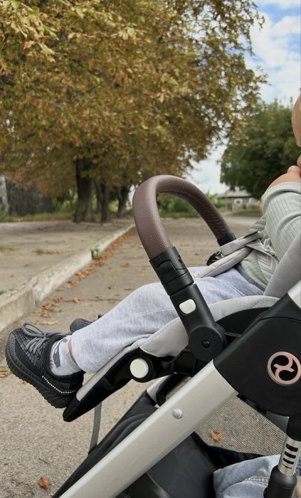 Cybex Balios S Lux 2023 Lava Grey (Світло- сірий)