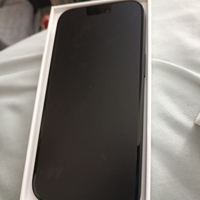 iPhone 15 128 GB