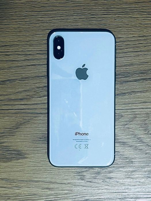 iPhone X branco 64GB