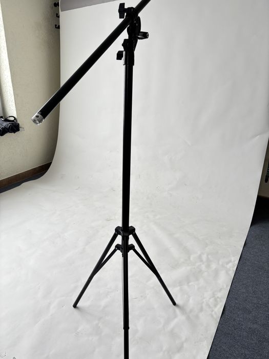 Стійка журавель для фотокамер та смартфонів