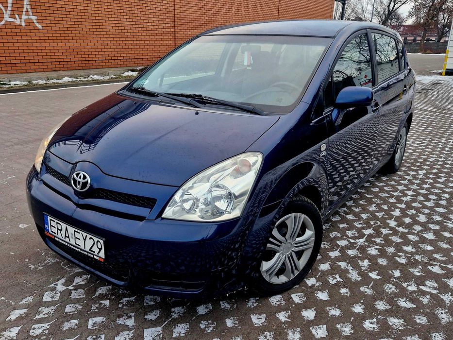 TOYOTA COROLLA VERSO 2,0 D4D, bardzo zadbana, ZERO korozji