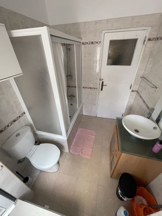 Arrenda-se Quartos em Penha de França!!