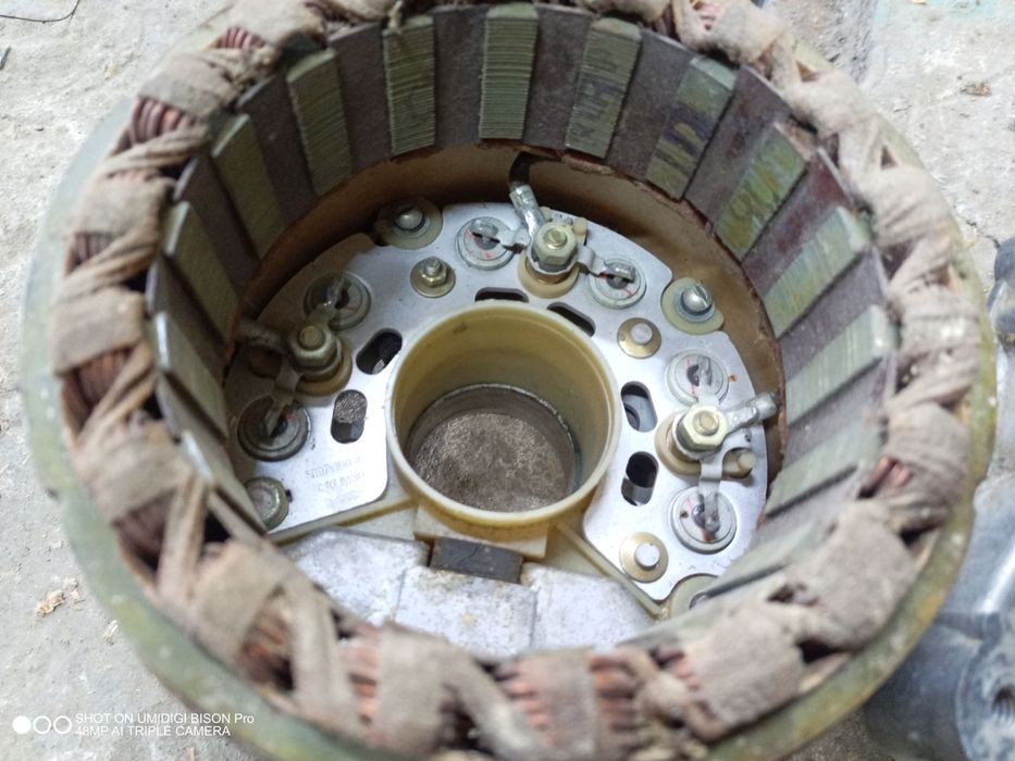 Генератор Г287 14В 90А