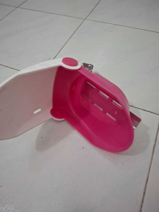 mala de bicicleta e 2 rodinhas de apoio