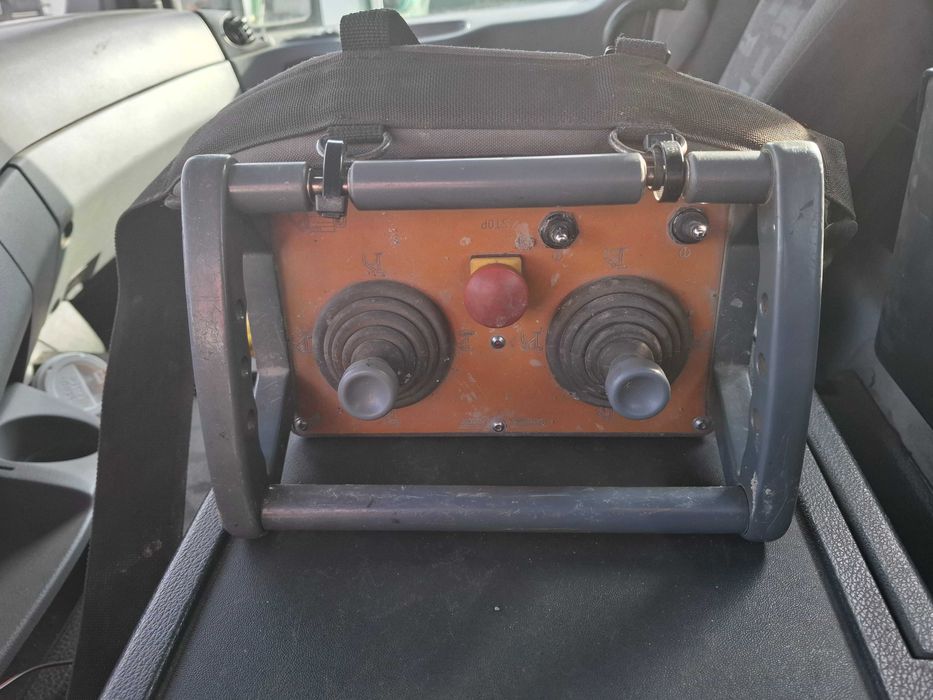 Koparka ssąca Mercedes Actros 3336