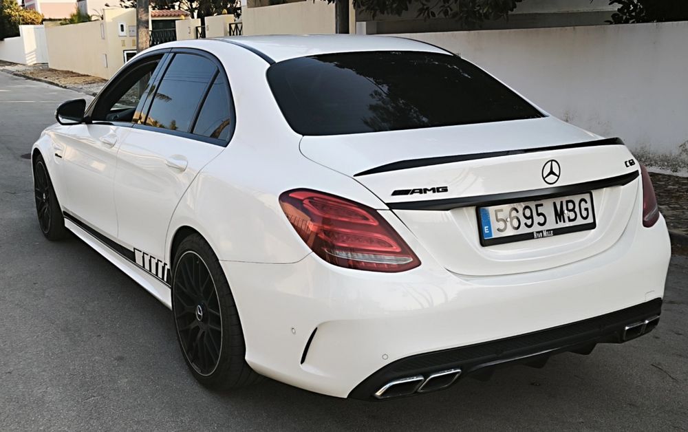 Mercedes c63 v8 biturbo
