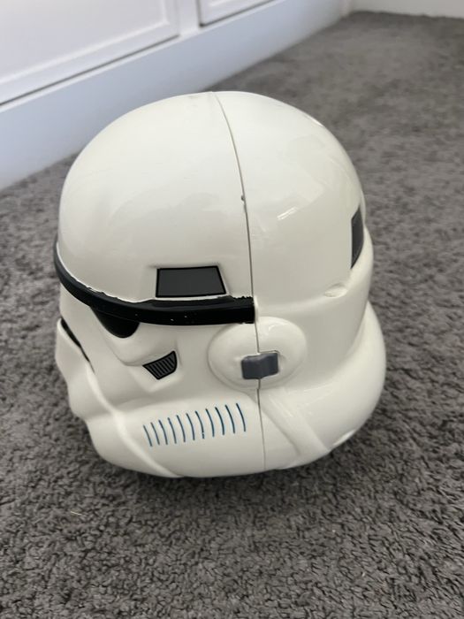Capacete Stormtrooper Star Wars com Compartimento Darth Vader – Eletrónico