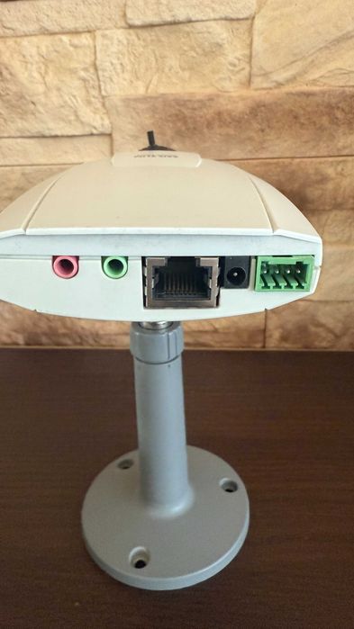 Kamery IP AXIS 211M i 211A - dwie kamery
