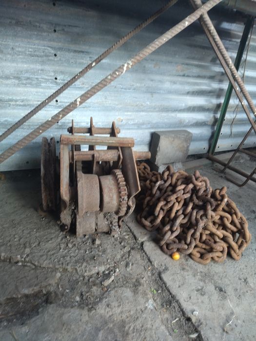 Ручной тельфер с крюком и цепом