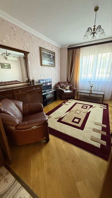 Оренда просторої 3-кімнатної квартири вул. Сахарова, 58а