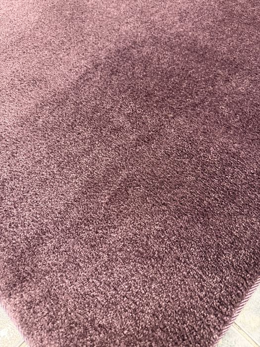 Tapete Cannes 017 Roxo com remate 180x80cm