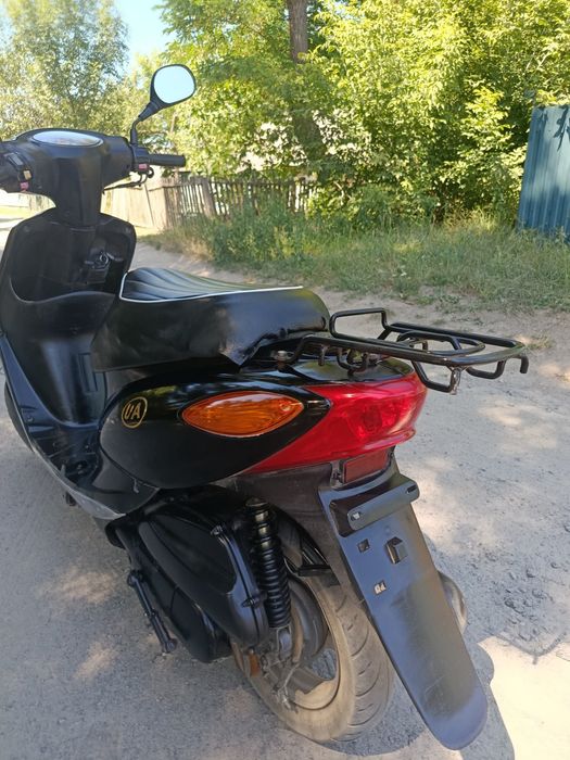 Продам гарний скутер  ( Ямаха Джог 36)