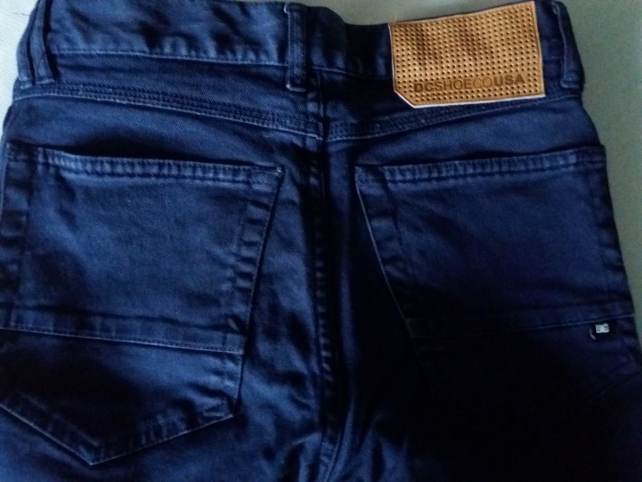 Spodnie chłopięce jeans granatowe DCSHOECO USA 10 lat