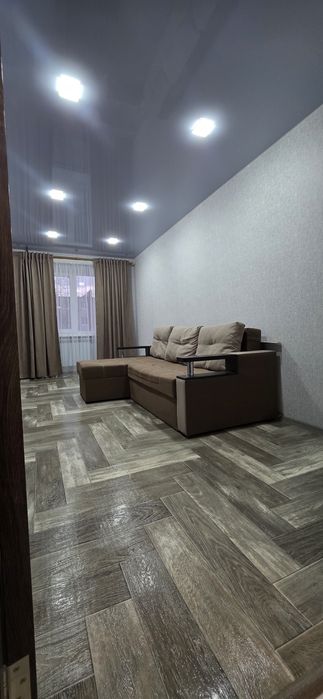 Подобова аренда 3 кімнатної  VIP студії м.Ізюм, з 10.04