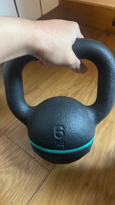 Conjunto de Musculação: Kettlebells (6kg + 12kg) e Halteres Ajustáveis