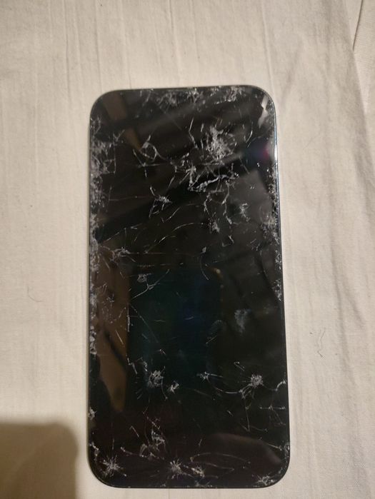 Продам Айфон 13про