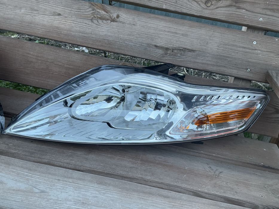 Права/ліва фара Форд Мондео МК4/Ford Mondeo MK4