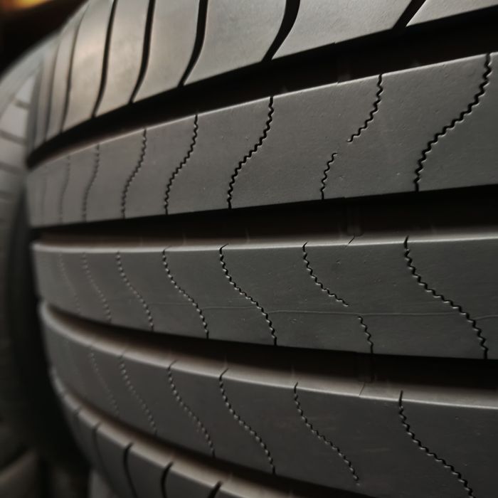 255/45/19 Sprzedam komplet opon letnich Bridgestone z 2025 roku