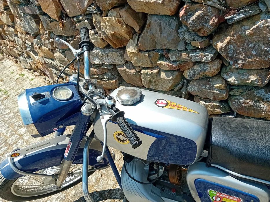 Motorizada FAMEL MIRAGE 1970