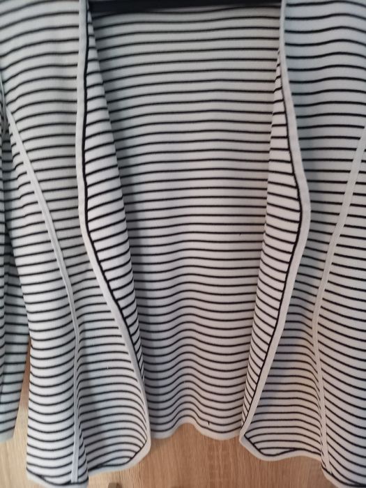 Biało - czarny żakiecik narzutka S