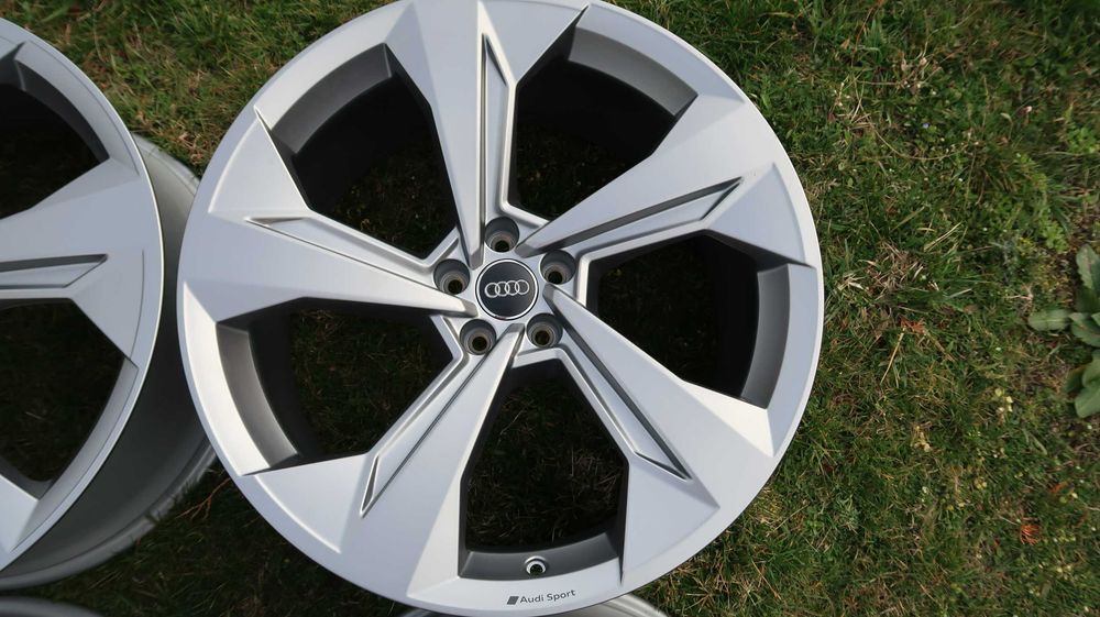 Oryginalne Felgi aluminiowe Audi SQ7 Q7 Q8 SQ8 22'' 4M0