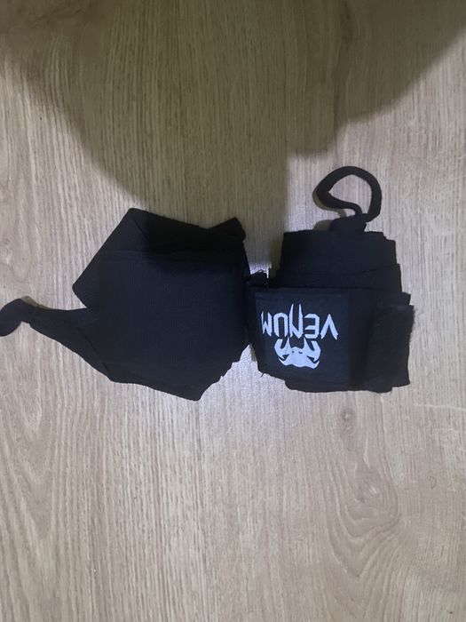 Par de Bandagens VENUM