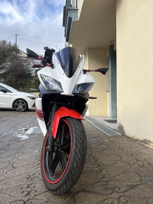Yamaha yzf125r 2008