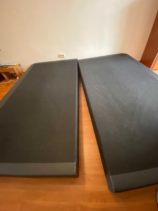 Base de Cama Preta - Bom Estado