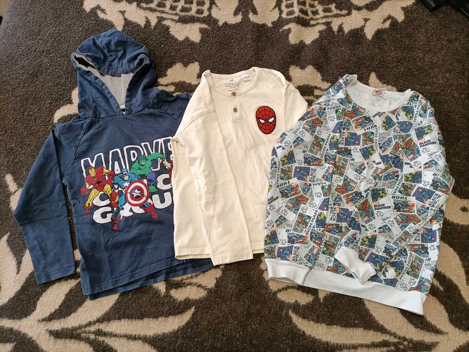 Três peças de roupa da MARVEL para criança (1 hoodie + 2 camisolas)