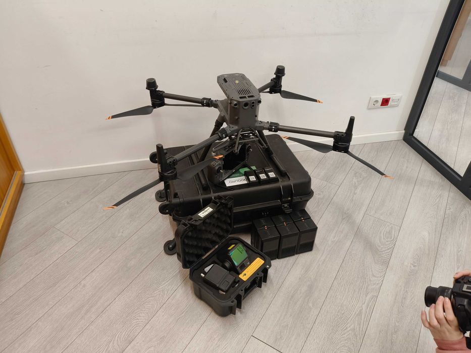 Drone - DJI Matrice 350 RTK + Zenmuse L2 | Solução LiDAR Profissional de Última Geração