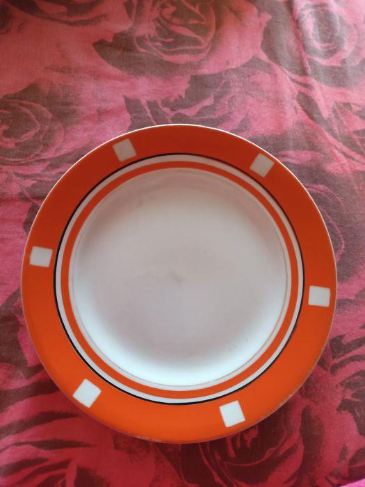 Тарелки фарфоровые ,Коростень