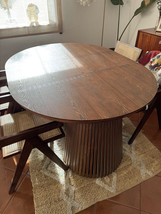 Mesa Oval Extensível Nogueira c/ Garantia