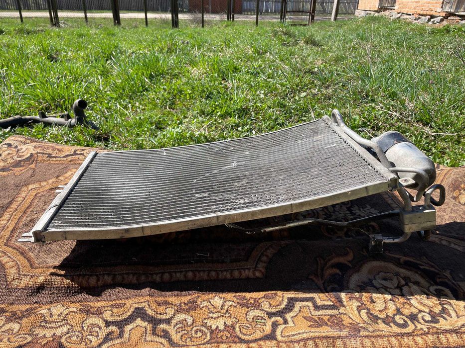 Радіатор автомобіля Опель Вектра Б 1.8 бензин