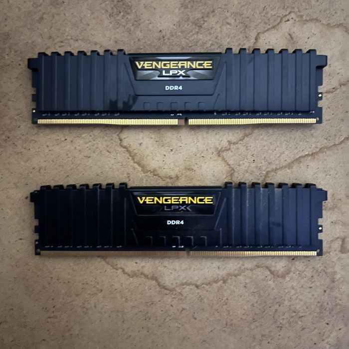 ОЗУ ddr4 16gb 2400