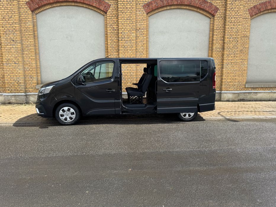 Wynajem busów 9cio osobowych