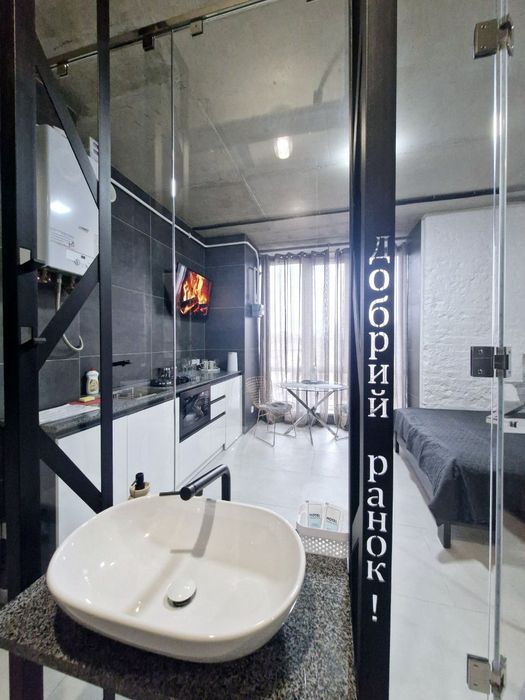 Ексклюзивні апартаменти в стилі Loft.Подобово. Рівне.Центр.