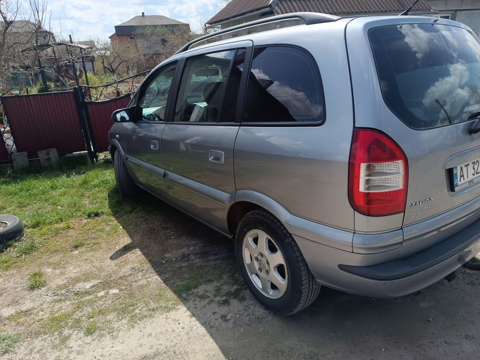 Opel Zafira А 2004 1.6 бензин