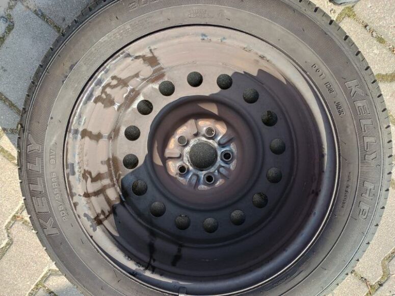 Sprzedam 1 oponę letnią 205/55R16 Kelly HP