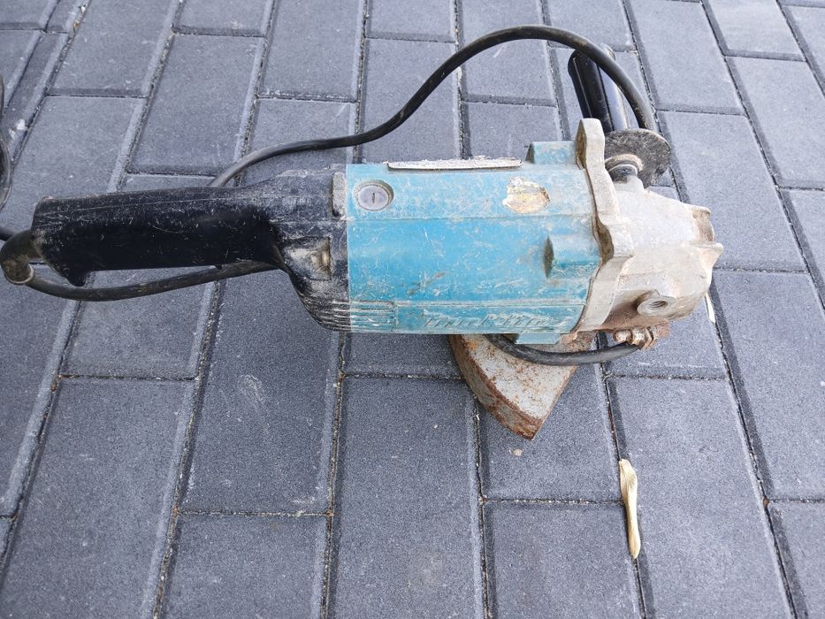 Szlifierka kątowa makita