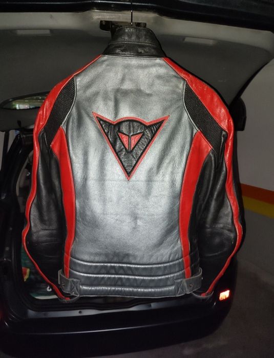 Casaco daenese em pele