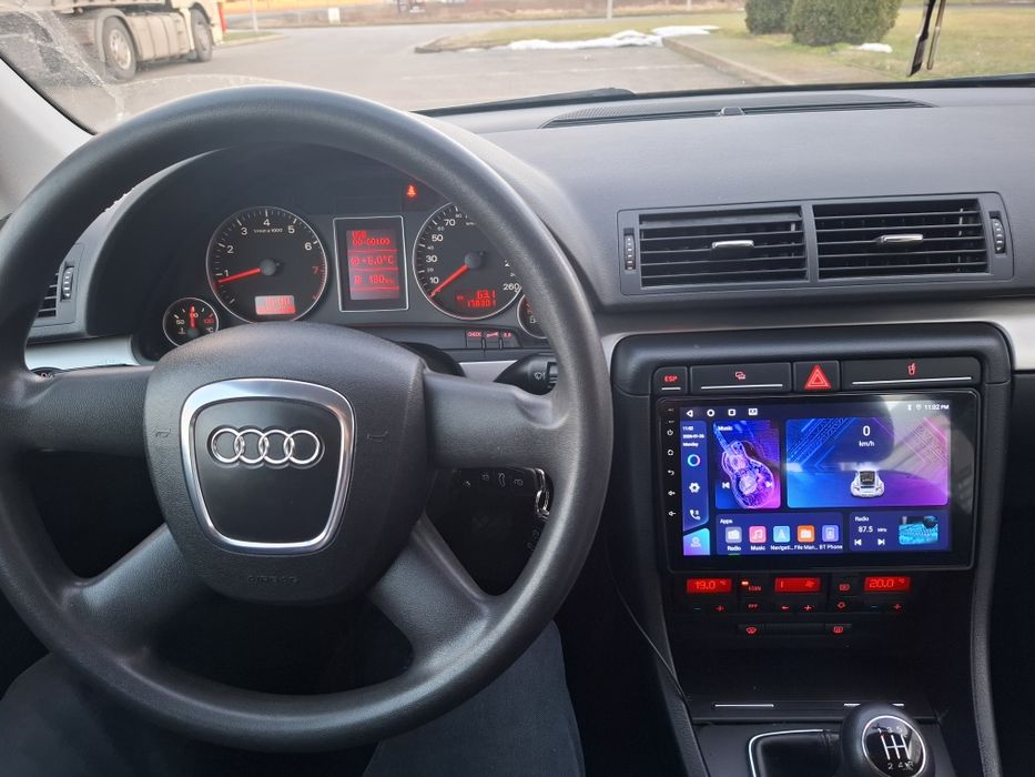 Audii A 4 2,0b 178 tyś km Klimatr Alu Navi R-Android z Niemiec super s