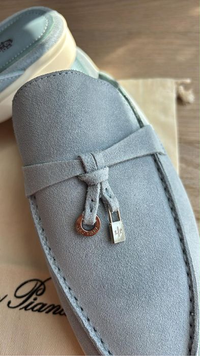 Klapki loro piana  baby blue