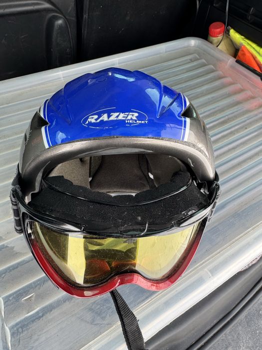 Kaska narciarski z okularami rozmiar M/L 54/58